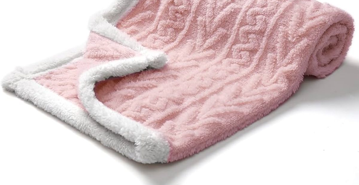 Best Baby Throws: Ultra-Soft and Cozy Blankets for Newborns